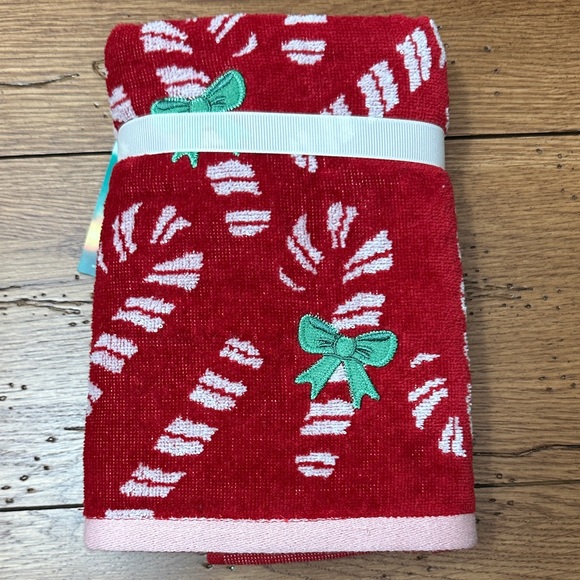 St. Nicholas Square Pink Candy Cane Hand Towels Set of 2 - Picture 3 of 4